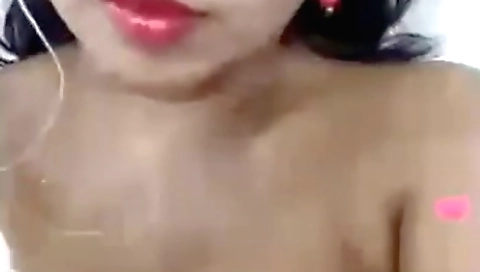 A sexy hairy and big-titted bhabhi babe in amateur porn video
