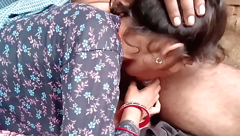 Indian stepsisters are doing a threesome in the kitchen