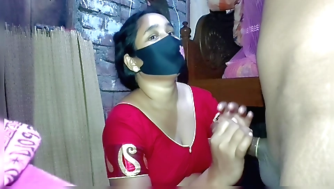 Indian amateur babe and her boyfriend make a great sex movie