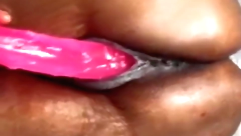 Hot amateur toy fucking sex video with a tight pussy sucking