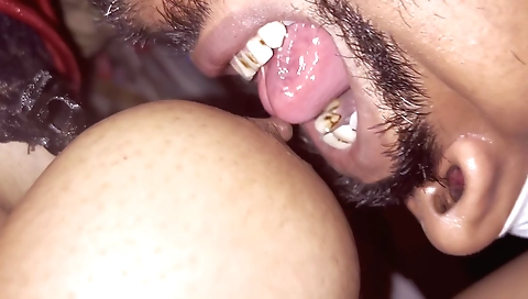 Indian girl with a cute face shows us her sexy body