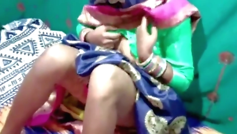 Indian babe fucked in a funny way in homemade porn