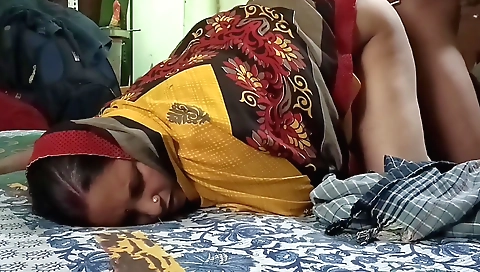 Indian amateur salu bhabhi is getting fucked in a way