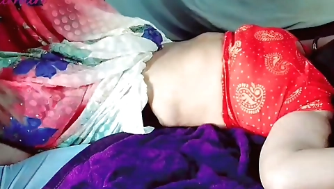 Indian brunette is giving a creampie to me on a webcam