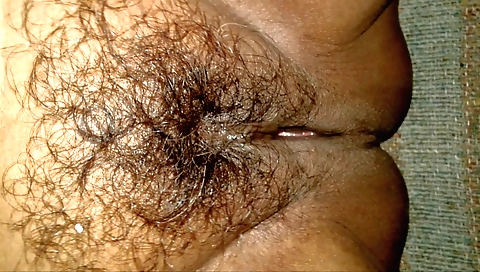 Indian slut with a natural body is having sex with a man