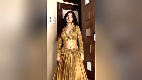 Indian stepsister gets her stepbrother's dick in a solo scene