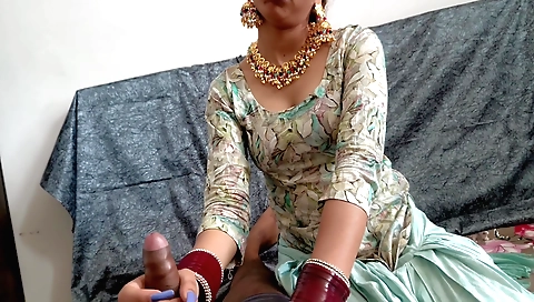 Indian girl fucked and fucked by her stephusbun in hd video