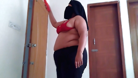 Indian girl in a hotel room gets naked and seduces guests