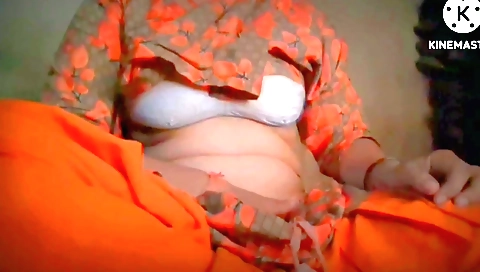 Indian amateur solo female fucks her boyfriend's thick cock