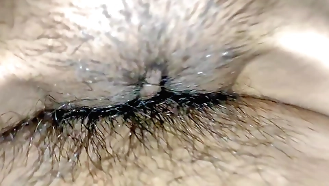 Mature girl in her amateur toy video plays with her pussy