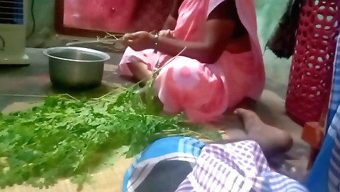 Indian girl with natural boobs getting her cunt pounded outdoors