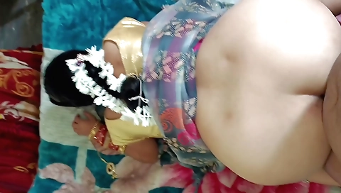Indian girl in a hot shower masturbates and gets creampie