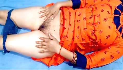 Indian girl has fun while getting banged by her boyfriend