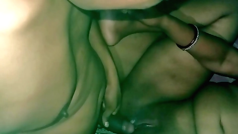 Hot sex between a couple in an amateur indian video