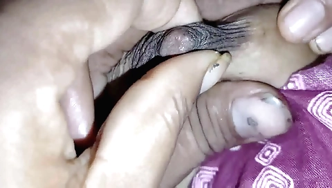 Indian babe sucks and gets fucked in amateur handjob