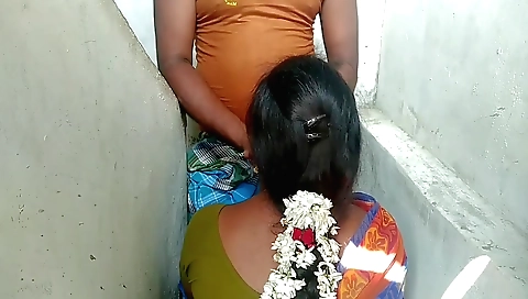 Amateur brunette desi aunt gets her long hair fucked