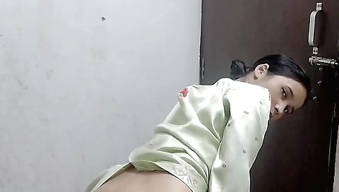 Indian girlfriend in green and pink lingerie solo sex