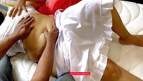 Indian massage session ends with her moaning with joy