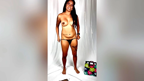 Indian brunette in pantyhose looks sexy in web cam