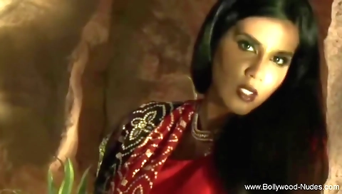 Indian woman is naked on her knees and enjoying it