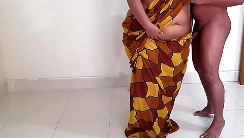 Indian bubby in hot big booty in homemade scene 01