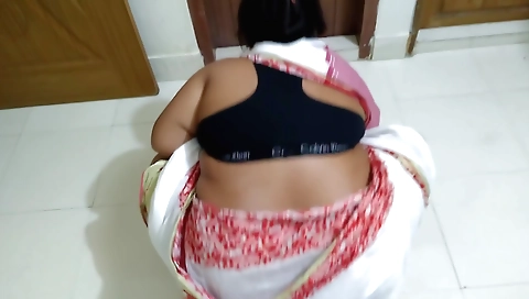 A beautiful babe with a fantastic body gets fucked by a man
