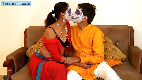 Indian mature girl is rubbing her tits and her pussy