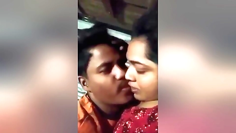 Indian babe gets her pussy penetrated on the porch