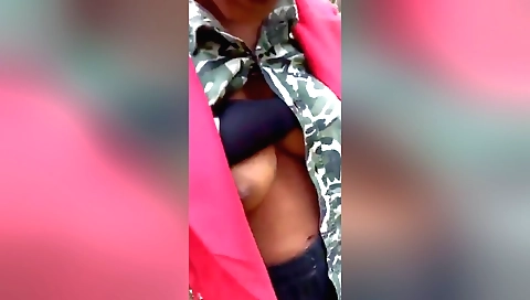 I'm playing with my cunt outdoors in a hot video clip