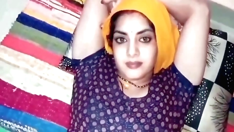 Indian girl gets her pussy fucked and her ass is pounded too