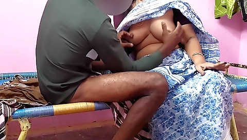 Amateur woman in an amateur sex video in her underwear