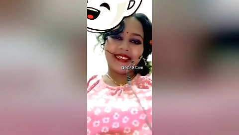 Boudi shows her big boobs and some pussy in her solo video