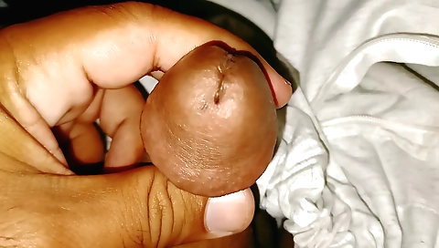 Indian amateur sex video with guy giving him a blow job