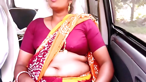 Amateur solo female video with her stepmom on the car