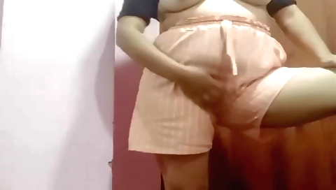 Sexy amateur teen 18+ is making a homemade solo video