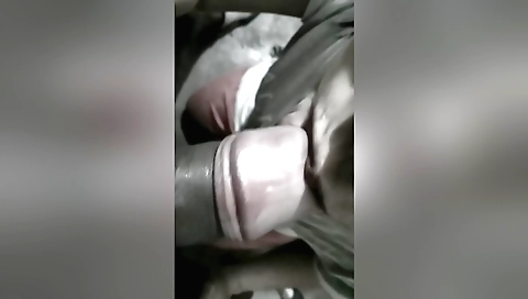 Indian bhabhi gives me a nice ass and I make her cum hard