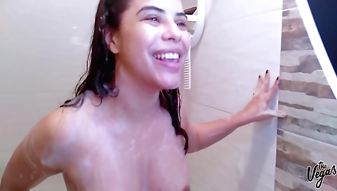 Sexy amateur brunette 18+ amateur 18+ 001 001 001 000