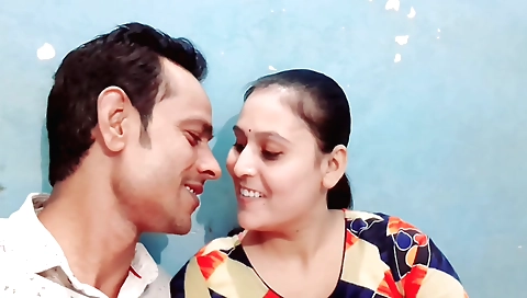 Indian sex video with a brunette who has a small penis