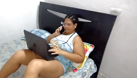 Indian brunette gets her clit rubbed by a big dick