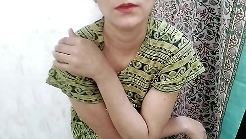 Indian amateur solo girl with a beautiful body is fucked